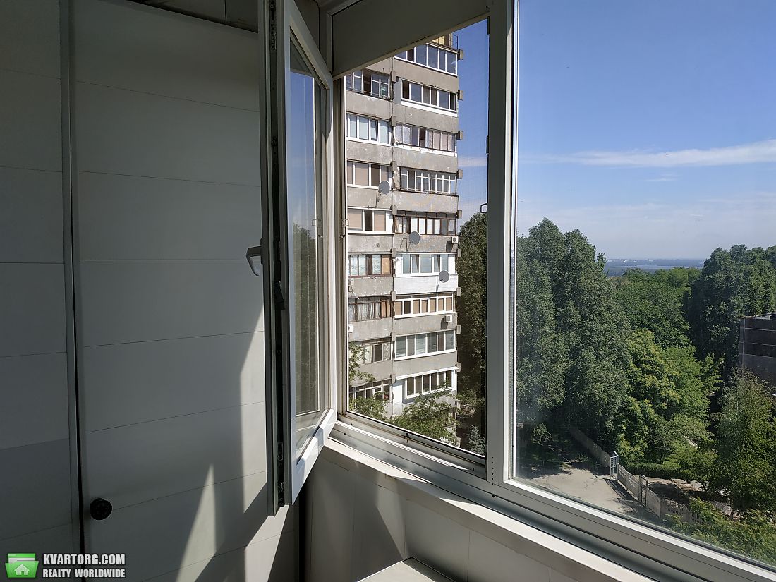 Sell 2-room apartment. Днепропетровск, Космодромная — photo 4