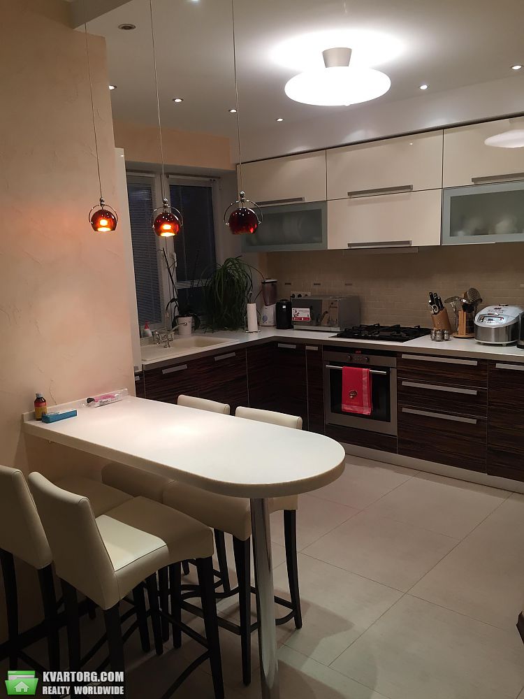Rent out 3-room apartment. Киев,  Туманяна — photo 3