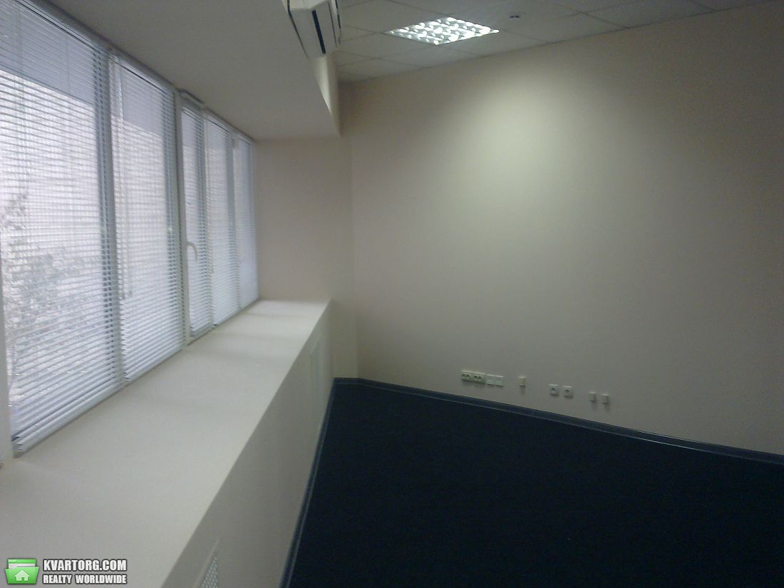 Rent out office. Киев, Черновола — photo 9