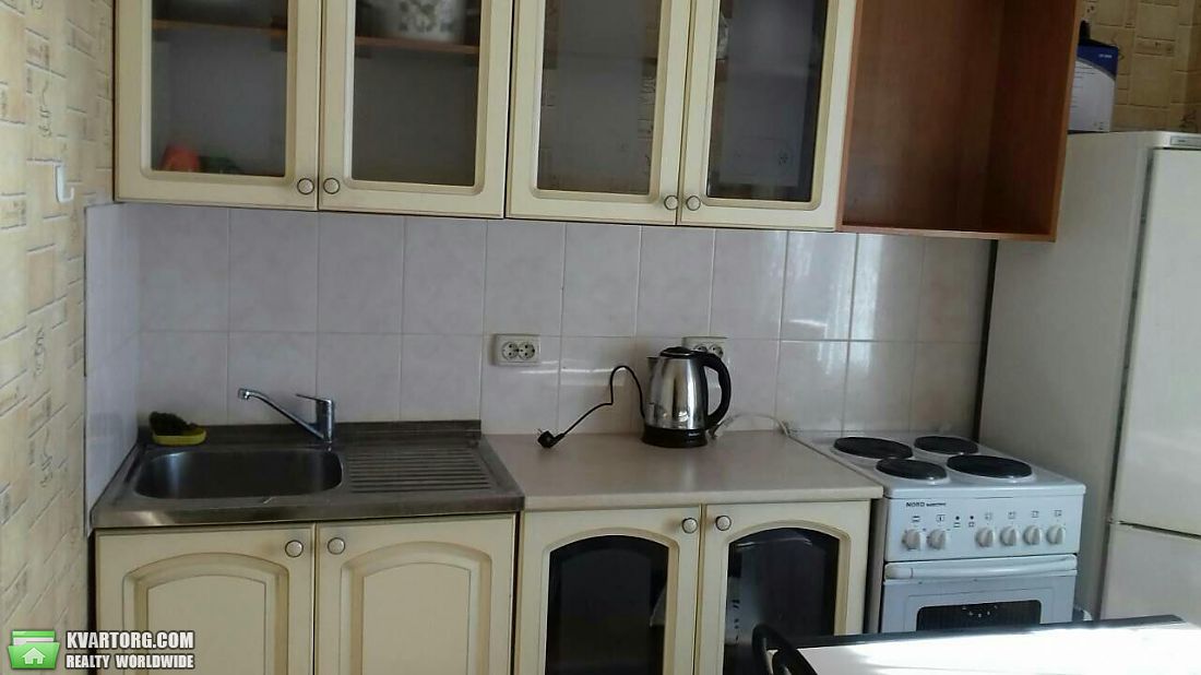 Rent out 1-room apartment. Киев, Ващенко — photo 5