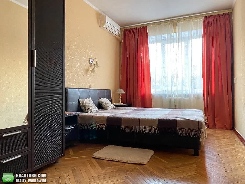 Rent out 3-room apartment. Киев,  Леси Украинки бул — photo 2