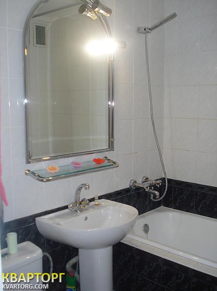 Rent out 1-room apartment. Киев, Антоновича — photo 7
