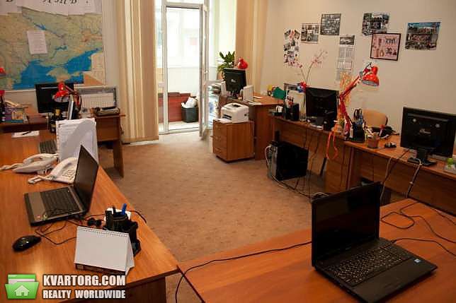 Rent out office. Киев, ул.Дмиртиевская — photo 1