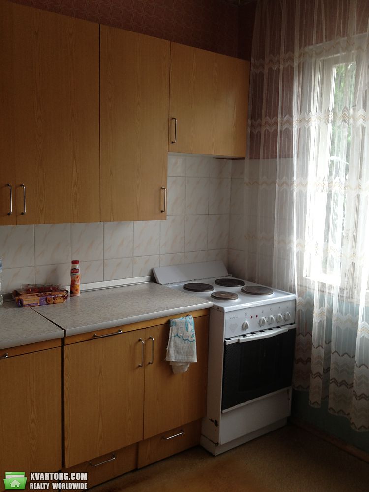 Rent out 2-room apartment. Киев,  Пушиной — photo 1