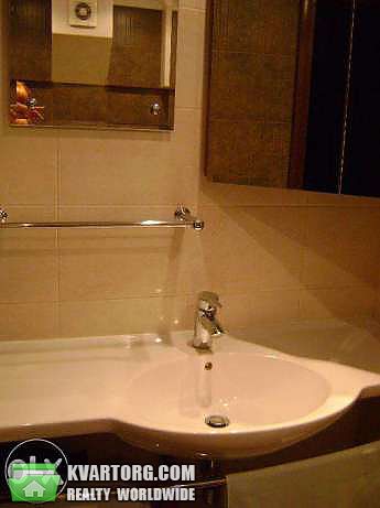 Rent out 3-room apartment. Киев,  Большая Васильковская — photo 5