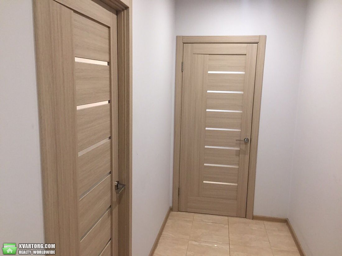 Rent out 2-room apartment. Киев,  Севастопольская — photo 8