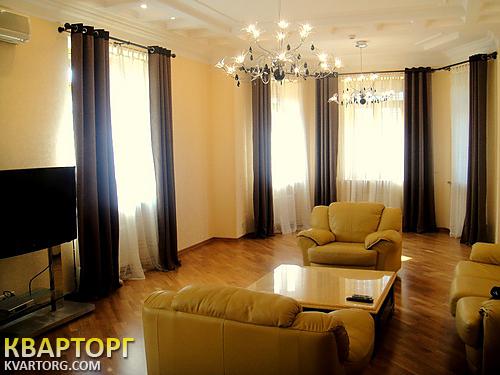 Rent out multi-room apartment. Киев,  Шелковичная — photo 1