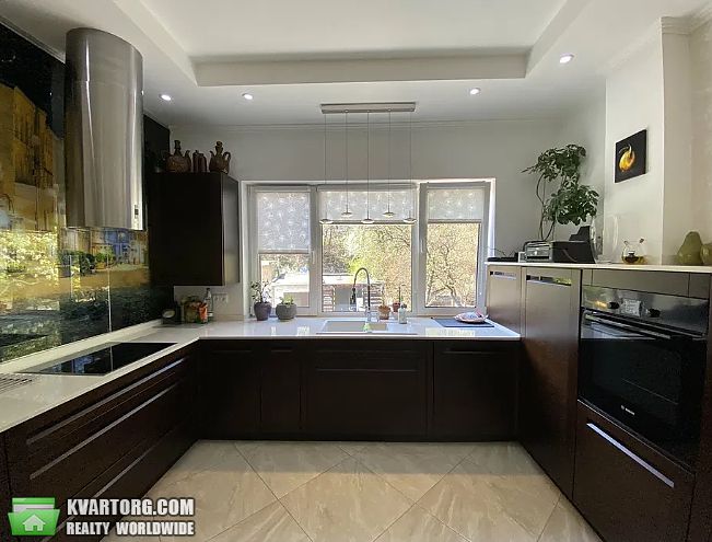 Sell 3-room apartment. Киев, Соляная — photo 1