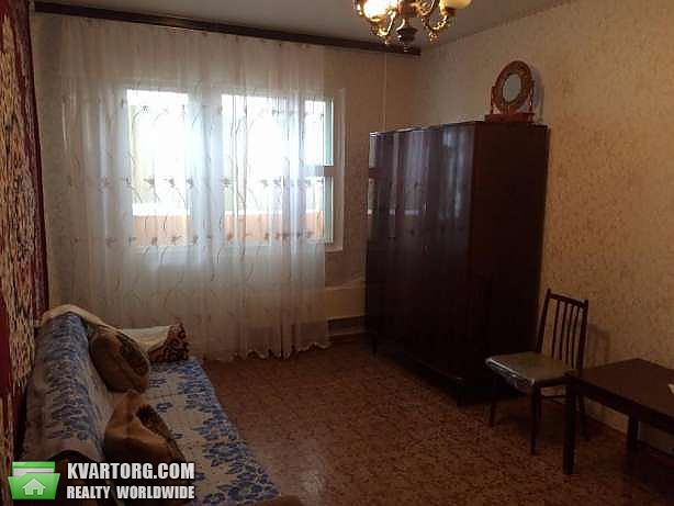 Sell 2-room apartment. Киев,  Каштановая — photo 1