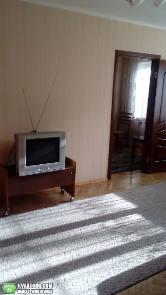 Rent out 2-room apartment. Киев, Телиги — photo 5