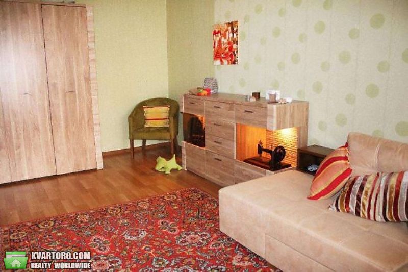 Sell 2-room apartment. Киев,  Озерная — photo 1