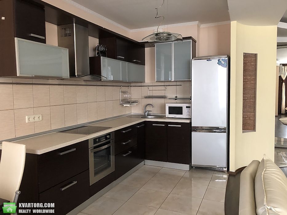 Rent out 3-room apartment. Киев,  Кошица — photo 7