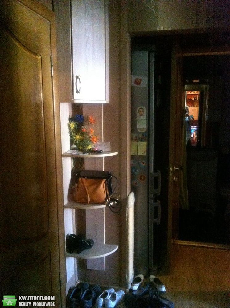 Sell 2-room apartment. Днепропетровск, Набережная Победы-4 — photo 1