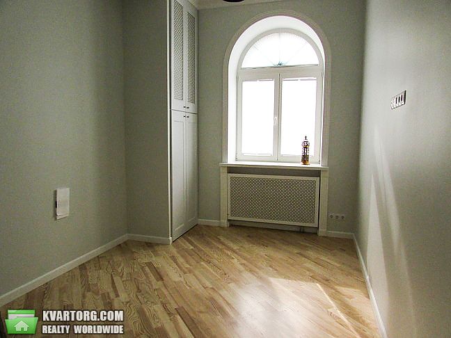 Rent out 4-room apartment. Киев, кожемяцкая — photo 3