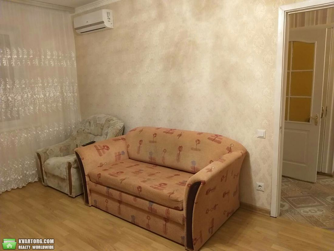Rent out 1-room apartment. Киев,  Вишняковская — photo 6