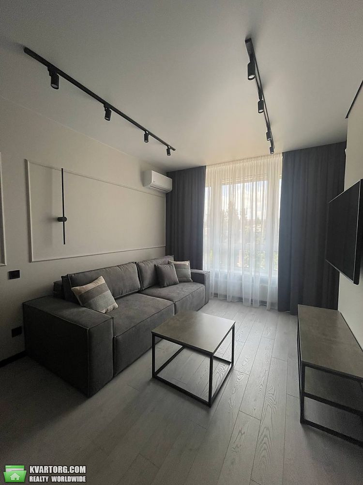 Rent out 1-room apartment. Киев, Провулок Ужгородський — photo 4