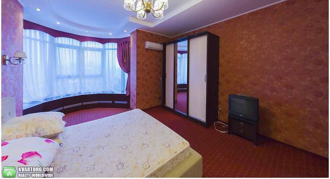 Rent out 3-room apartment. Киев,  Московская — photo 4