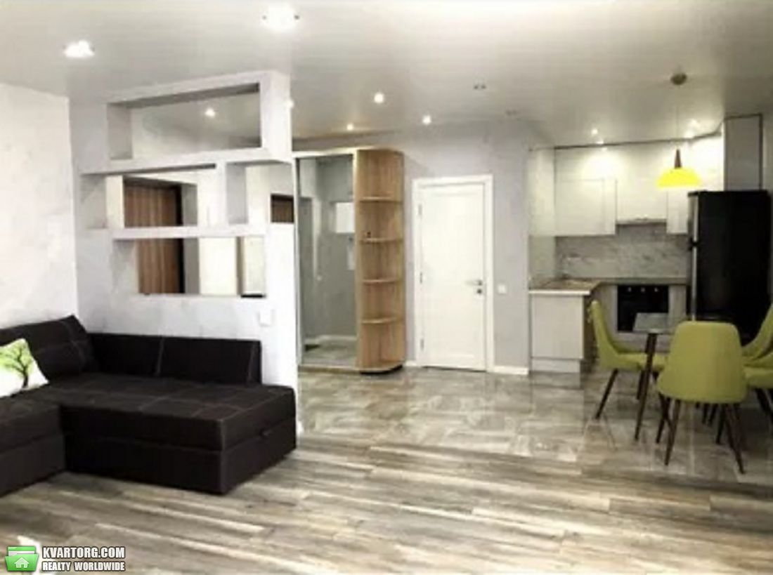 Sell 2-room apartment. Киев,  Комбинатная — photo 3