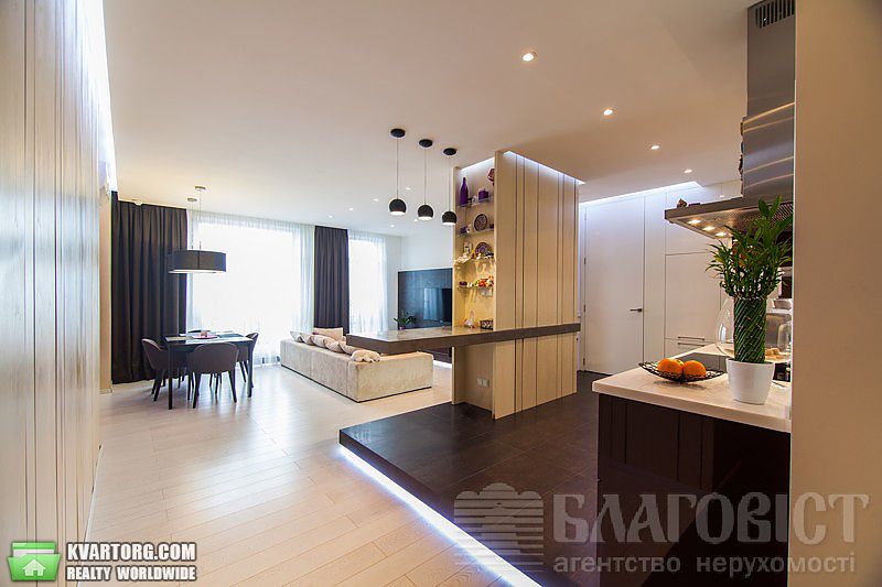 Sell 2-room apartment. Киев,  Щорса — photo 1