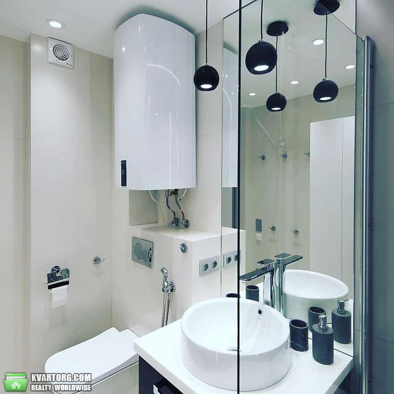 Rent out 3-room apartment. Киев,  Урловская — photo 5