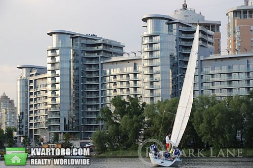 Rent out 3-room apartment. Киев, Окипной — photo 1