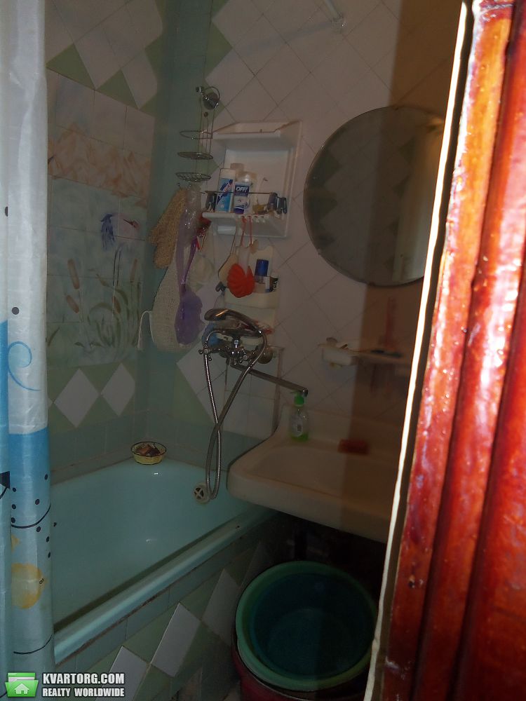 Rent out 2-room apartment. Киев,  Днепровская наб — photo 7