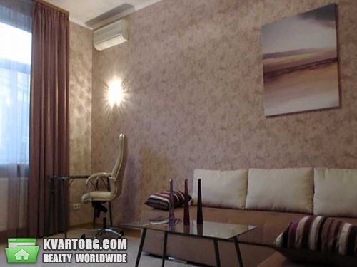 Rent out 2-room apartment. Киев, Леси Украинки бул — photo 8