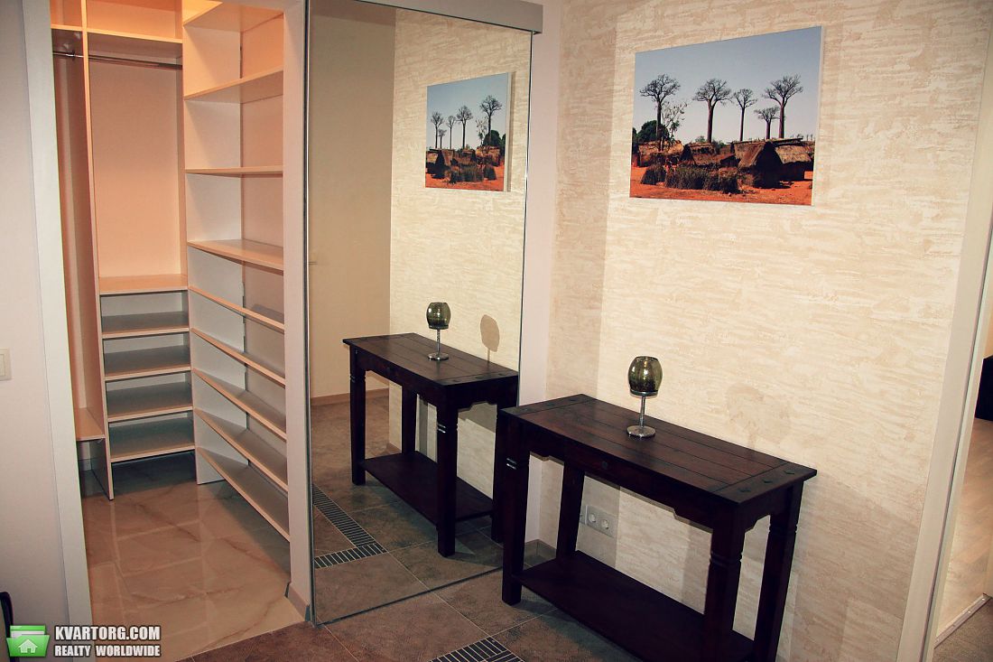 Rent out 1-room apartment. Киев, Драгомирова — photo 3