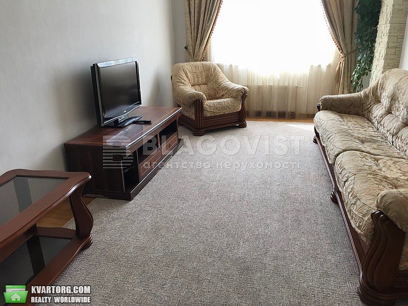 Rent out 2-room apartment. Киев,  Барбюса — photo 3