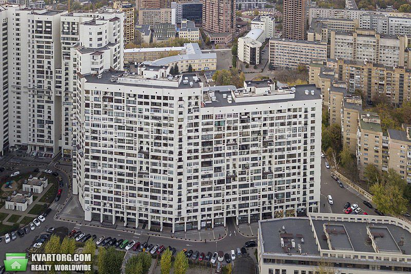 Sell 3-room apartment. Киев,  Щорса — photo 1