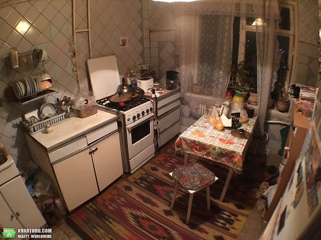 Sell 3-room apartment. Днепропетровск, Тополь-3 — photo 1