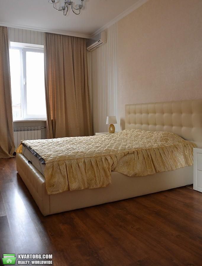 Rent out 2-room apartment. Киев, Деловая — photo 8