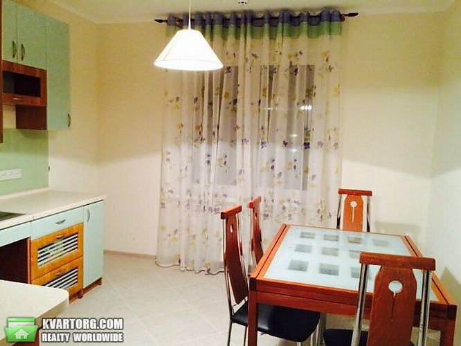 Rent out 2-room apartment. Киев,  Гарматная — photo 3