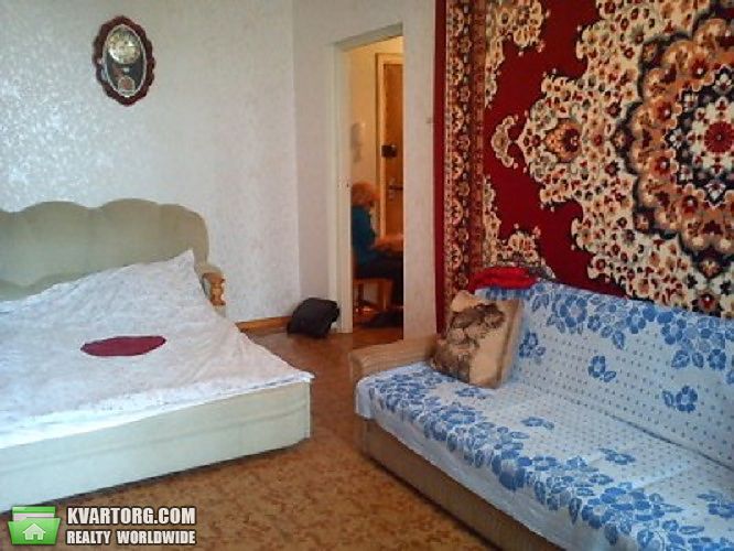 Sell 2-room apartment. Киев,  Каштановая — photo 1