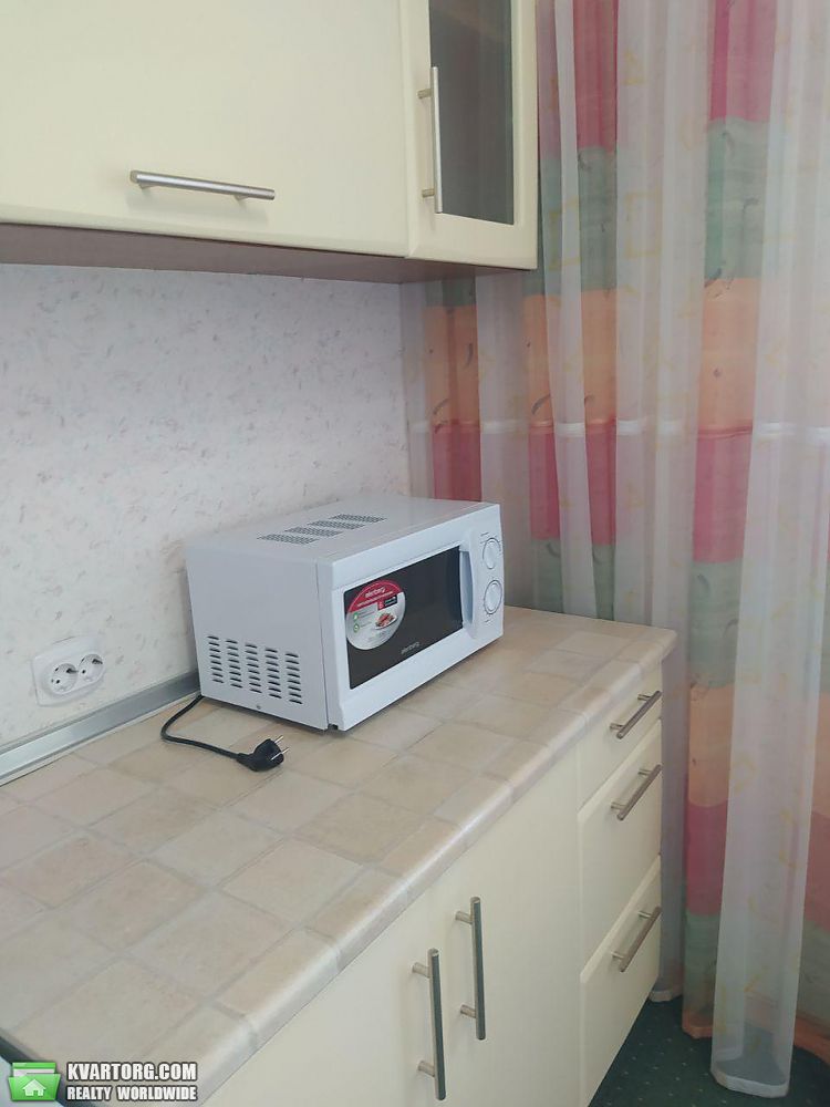 Rent out 2-room apartment. Киев,  Милославская — photo 4