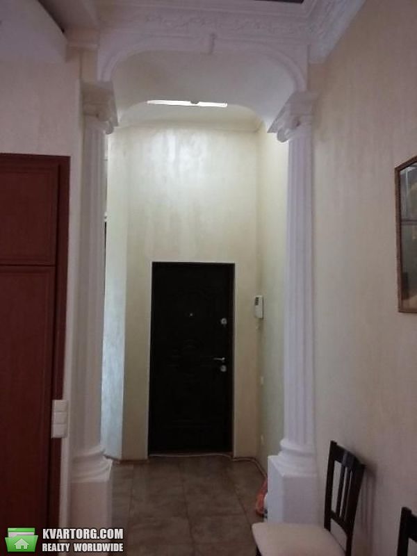 Rent out 3-room apartment. Киев,  Малая Житомирская — photo 9