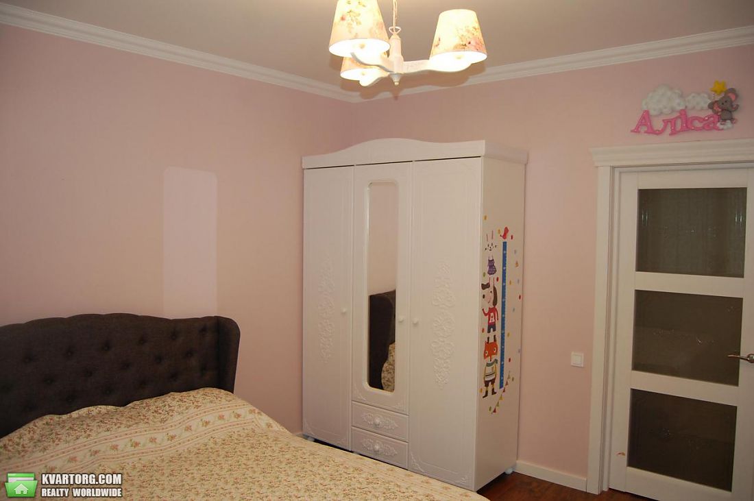 Rent out 3-room apartment. Киев,  Кондратюка — photo 3