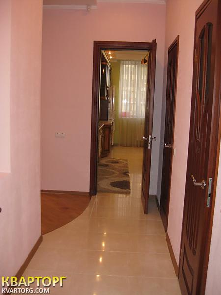Rent out 3-room apartment. Киев, Щорса — photo 7