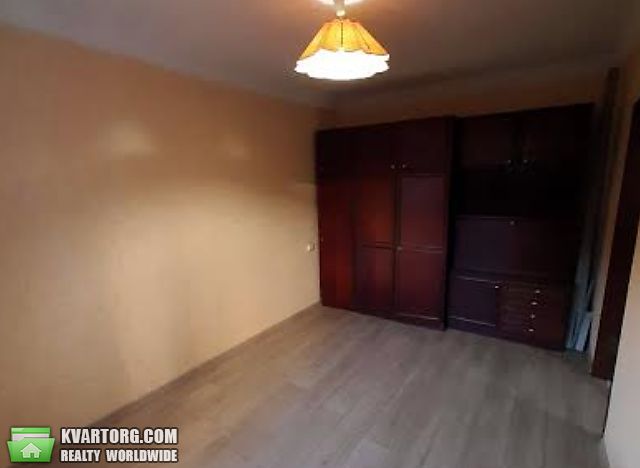 Rent out 2-room apartment. Киев,  Кловский спуск — photo 1