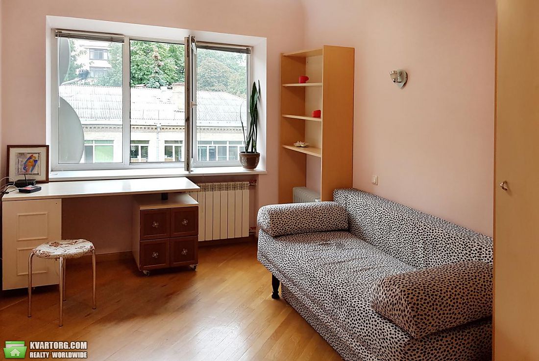 Rent out 3-room apartment. Киев,  Гоголевская — photo 4