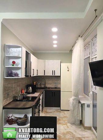 Rent out 1-room apartment. Киев, Гоголевская — photo 1