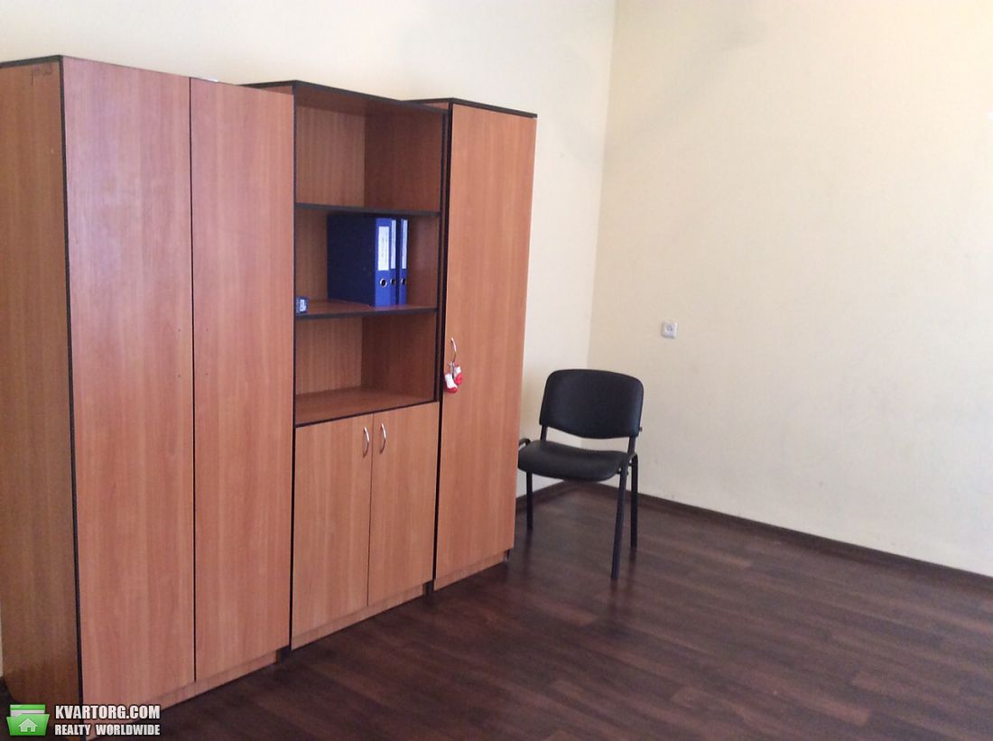 Rent out office. Киев,  Малокитаевская — photo 2