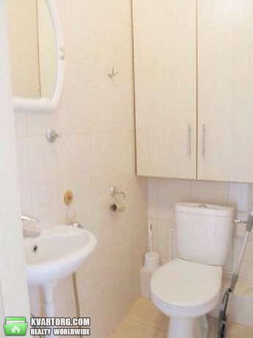 Sell 2-room apartment. Киев,  Мазепы — photo 1