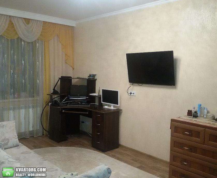 Sell 3-room apartment. Киев,  Маяковского — photo 1
