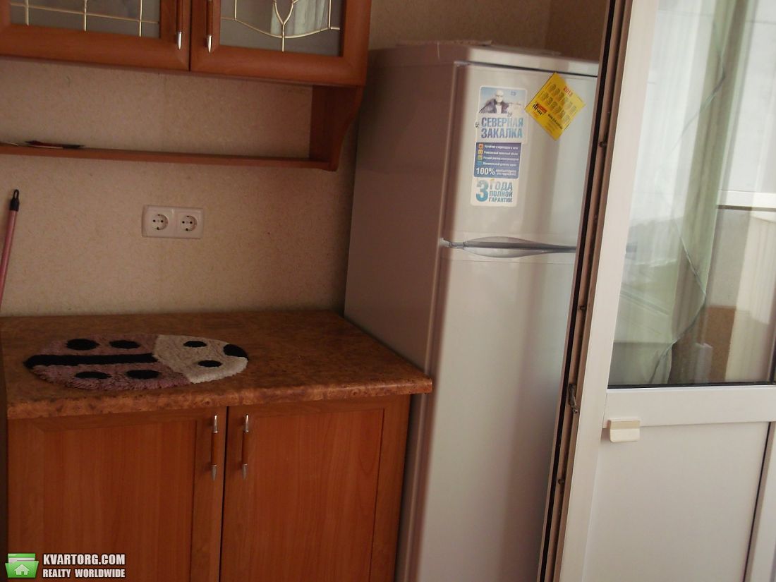 Rent out 1-room apartment. Киев, пр.Свободі — photo 1