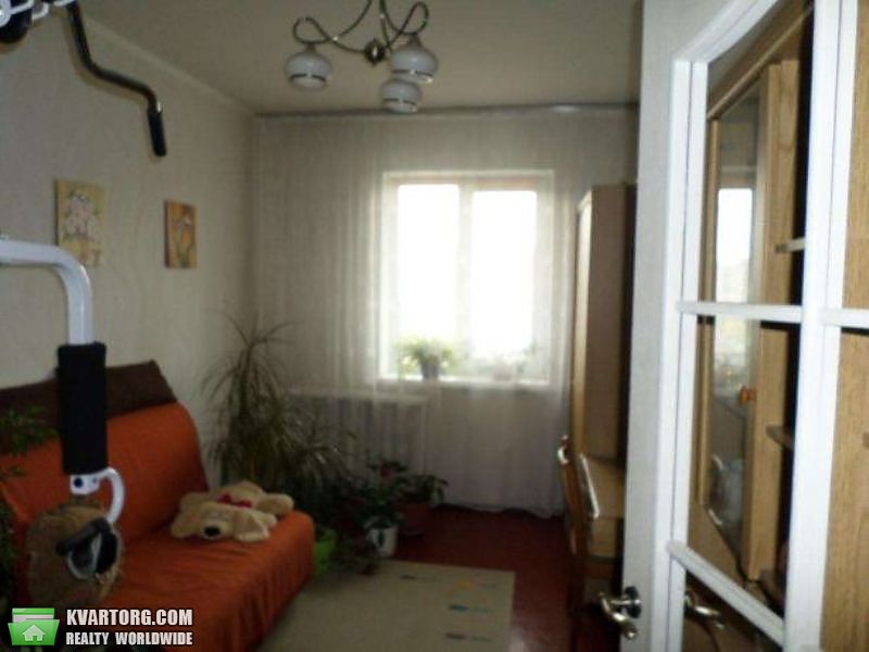 Sell 2-room apartment. Киев,  Каштановая — photo 1