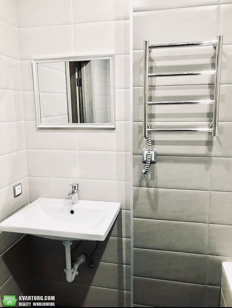 Rent out 1-room apartment. Киев,  Жмаченко — photo 9