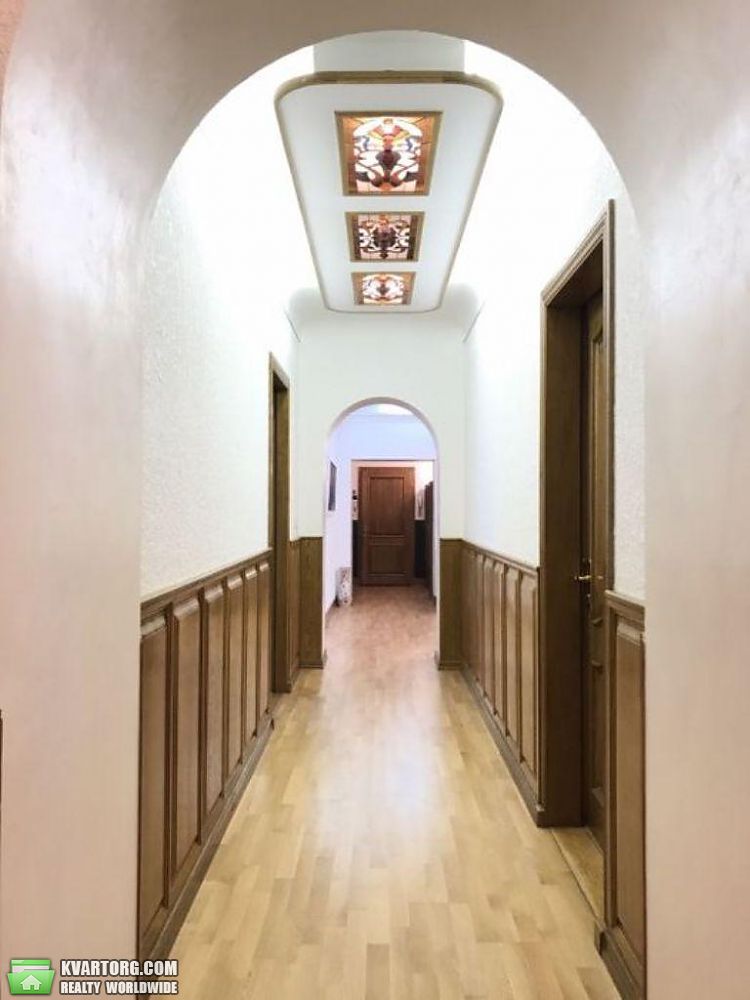 Rent out 4-room apartment. Киев,  Богомольца — photo 7