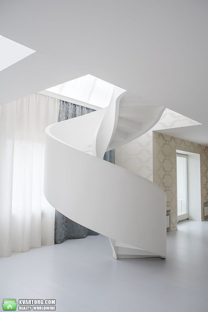 Rent out 4-room apartment. Киев,  Богдана Хмельницкого — photo 10