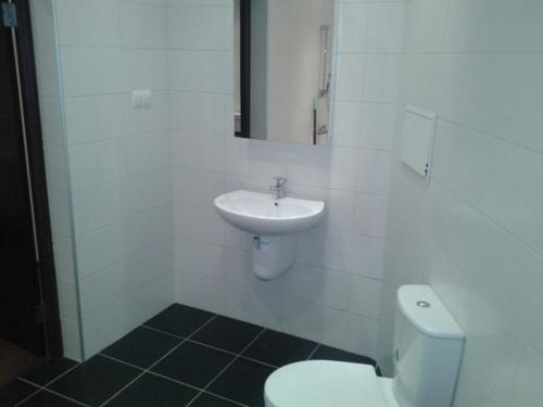 Rent out 3-room apartment. Одесса, Тенистая — photo 9